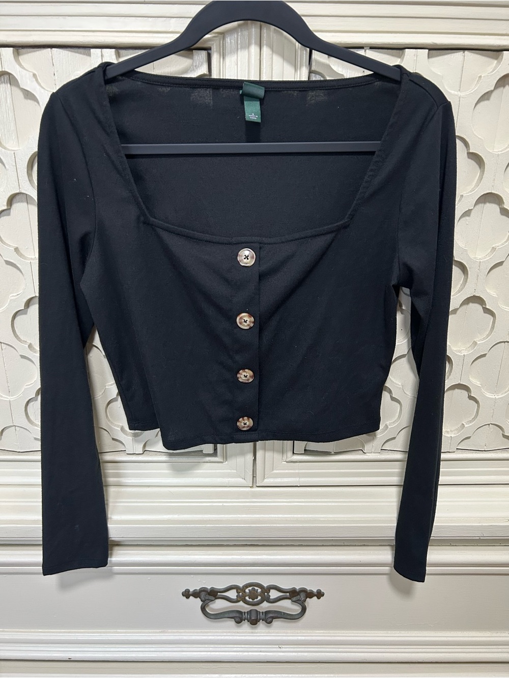 wild fable Black Long-Sleeve Button Front Crop Top